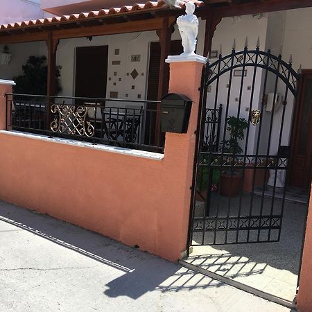 Anna'S House Daire İskados Dış mekan fotoğraf